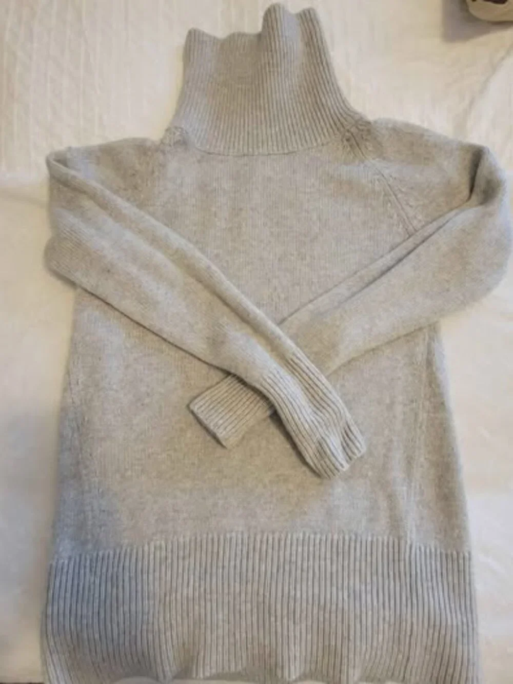 Aritzia Babaton cashmere wool turtleneck sweater XS - Picture 7 of 7
